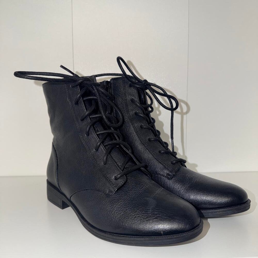 Vionic black leather lace up